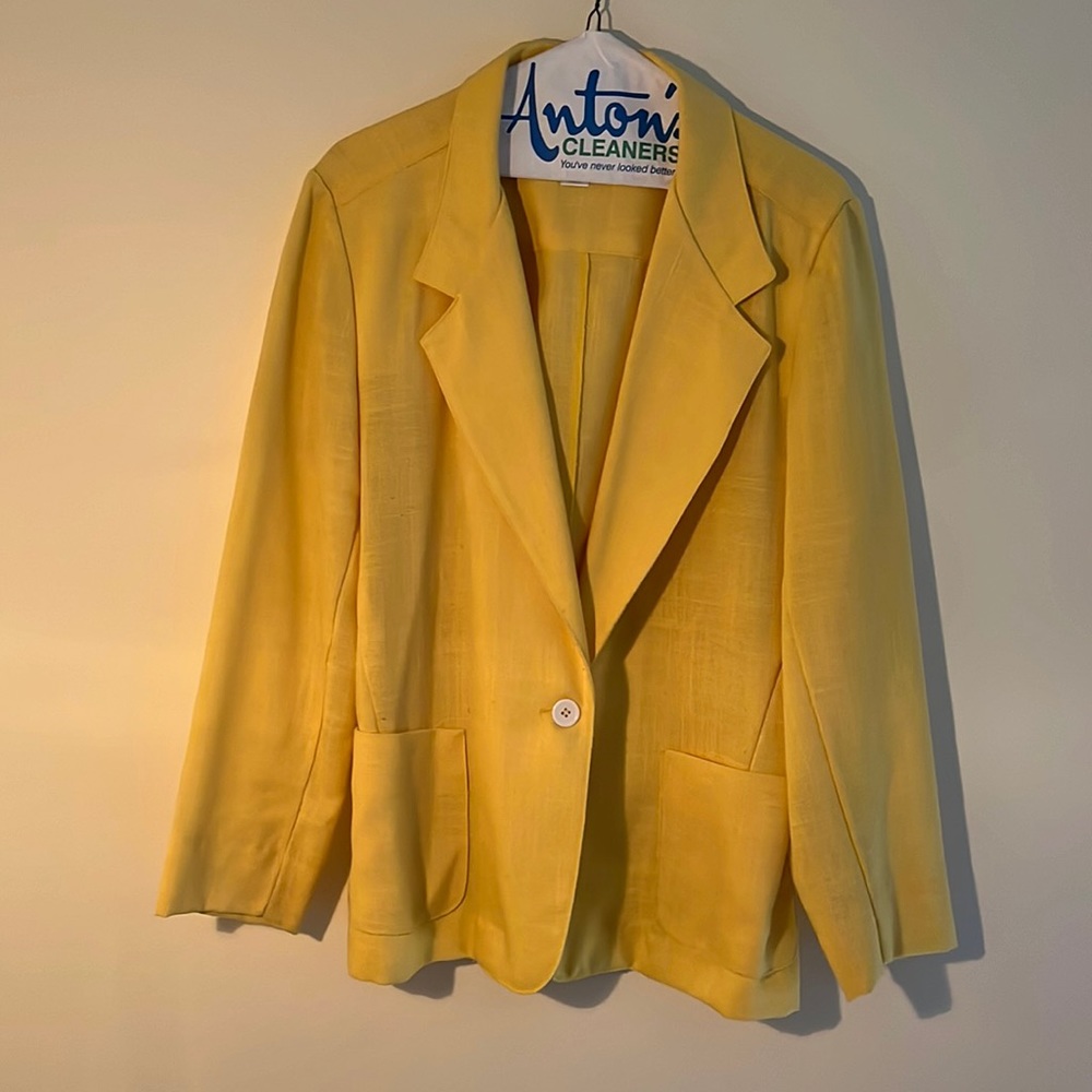Women’s yellow suit coat